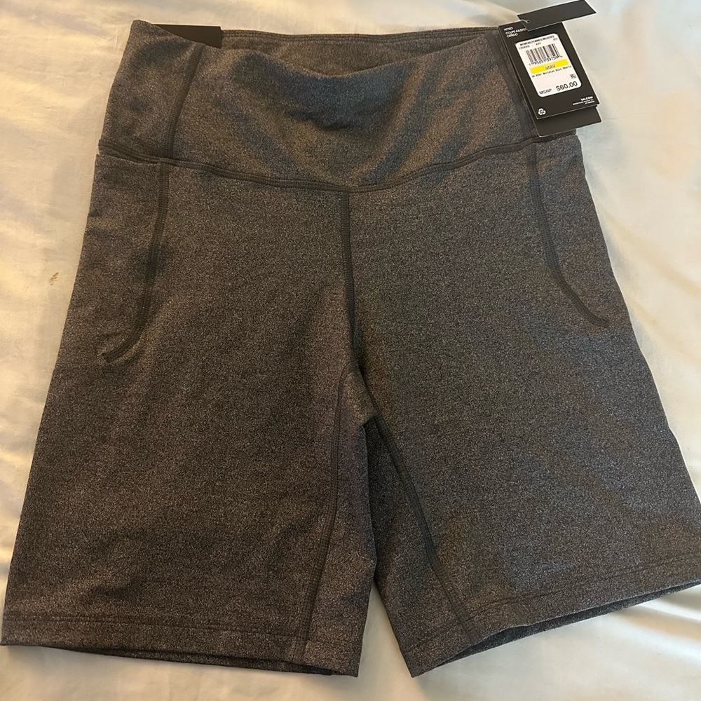 Women's UA Meridian Heathered
Bike Shorts, Size Medium